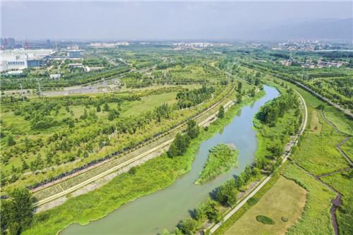 西安环境治理迈向绿色宜居城市的步伐加速推进。