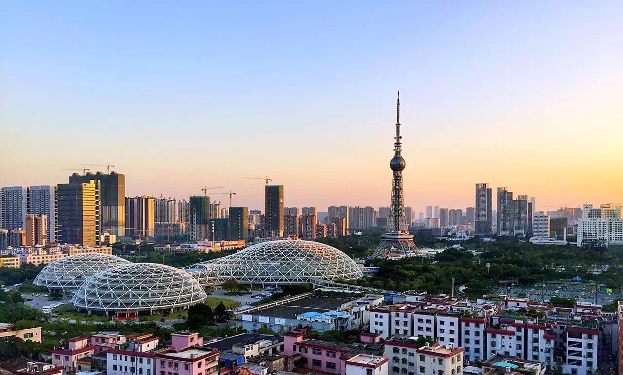 广州繁荣都市新篇章，经济环境优化与城市发展盛景