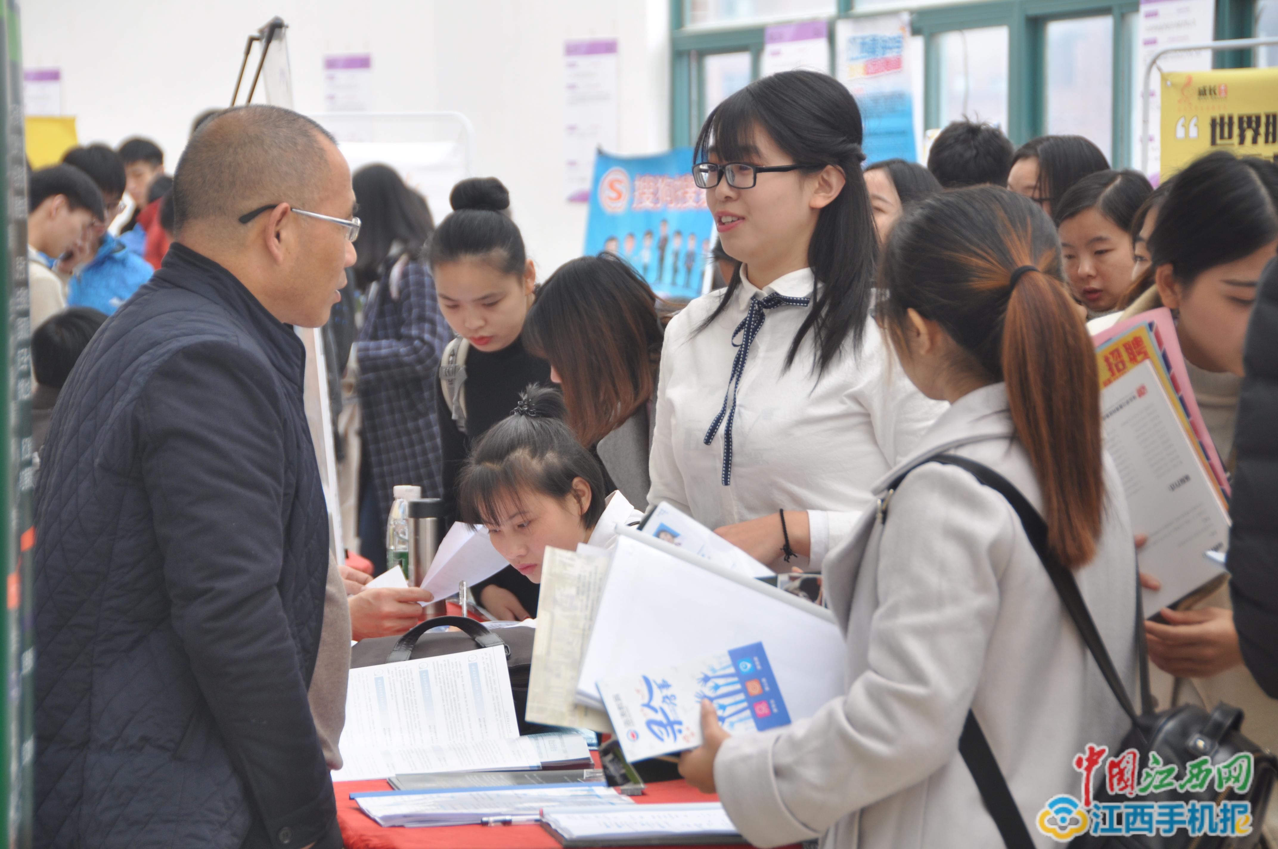 南昌，就业教育交通——城市发展的稳固支柱