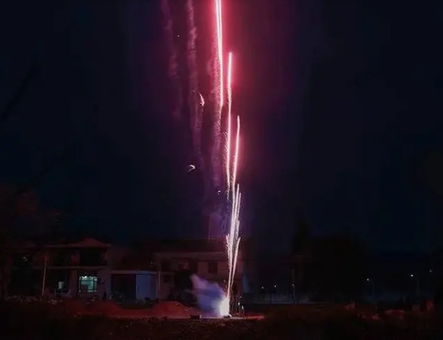 网红烟花加特林价格跌势背后的市场洞察分析