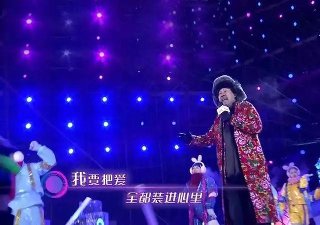 腾格尔山东春晚翻唱神曲，传统韵味与现代魅力的绝妙融合